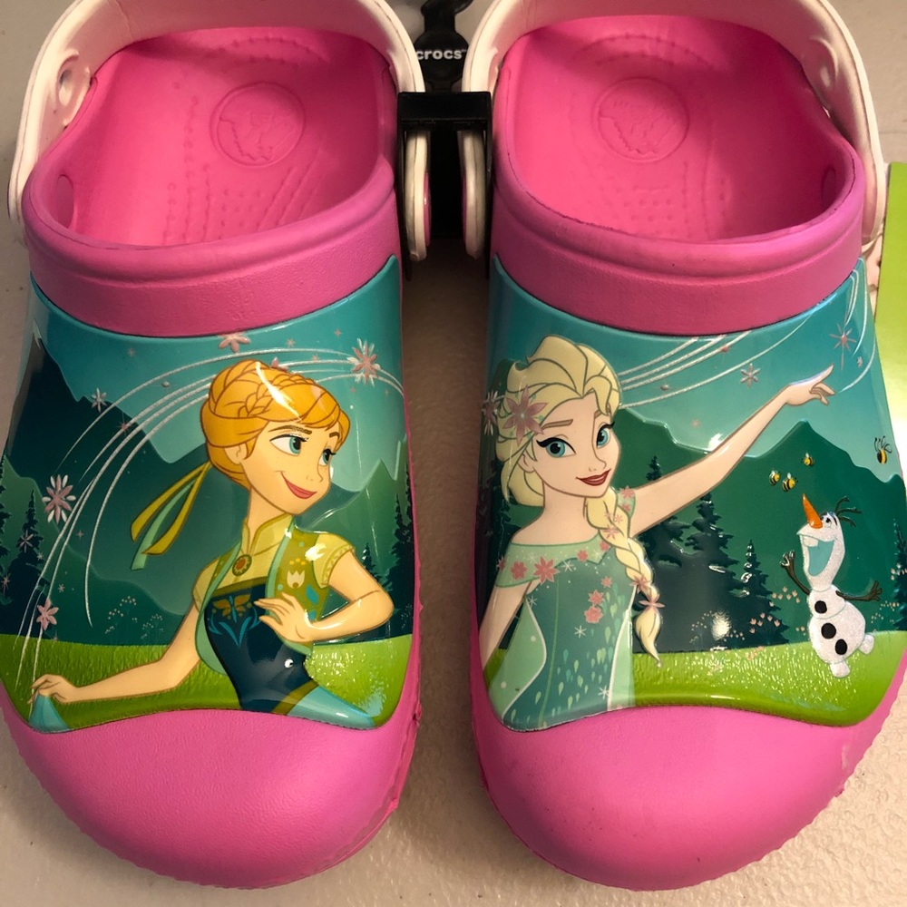 Crocs Frozen Clog - Picture 2 of 7